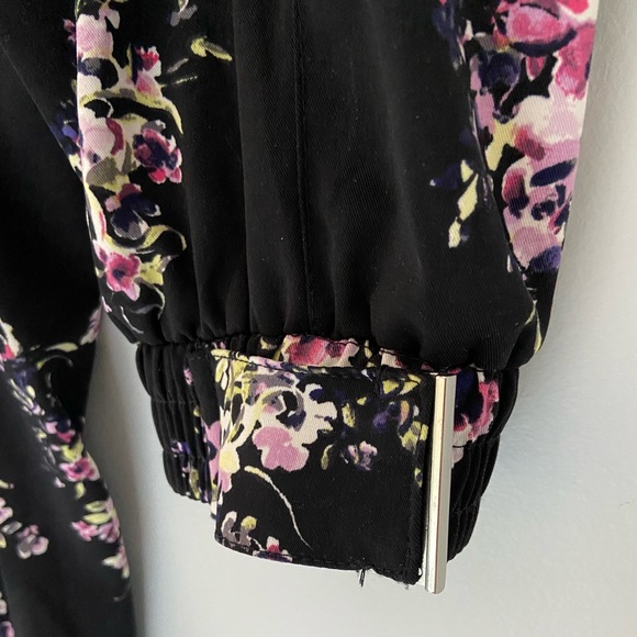 Floral Joggers - Picture 6 of 6